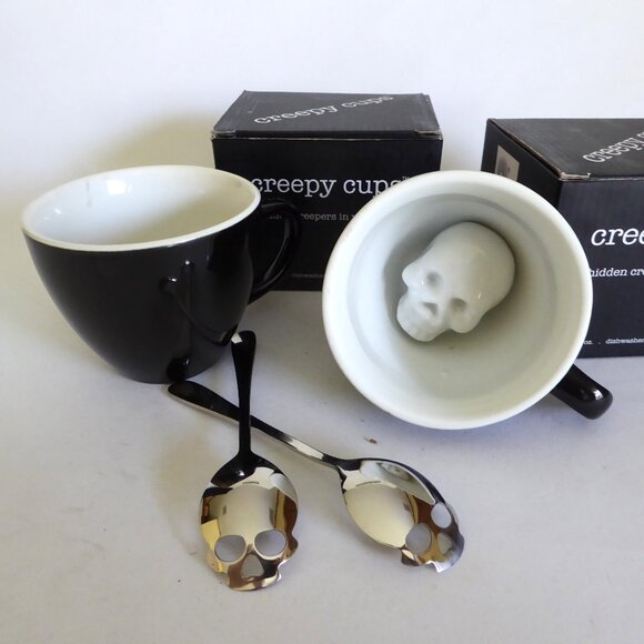 CREEPY CREATURE CUPS GOTHIC SKULL CERAMIC MUGS & SKULL SILVER SPOON SET (NEW) - Picture 1 of 8